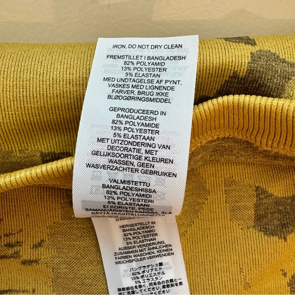 Gymshark Adapt Camo Seamless Long Sleeve Crop Top Medium Stretch Gym Workout - Picture 13 of 13